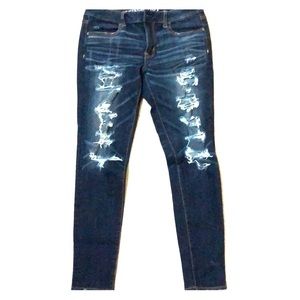 Distressed American Eagle jeggings